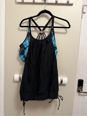 2 Holipick Swimsuits (you will receive 2 swimsuits as pictured)